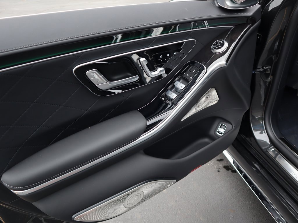 New 2026 Mercedes-Benz S 580 4MATIC Sedan image 26