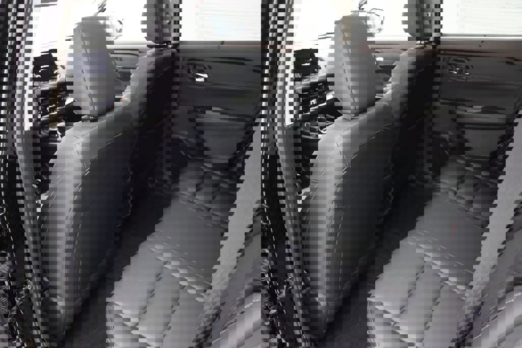 Used 2023 Nissan Rogue SV w/ SV Premium Package image 10