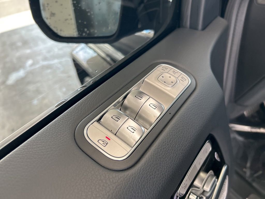 Used 2025 Mercedes-Benz G 63 AMG 4MATIC image 44