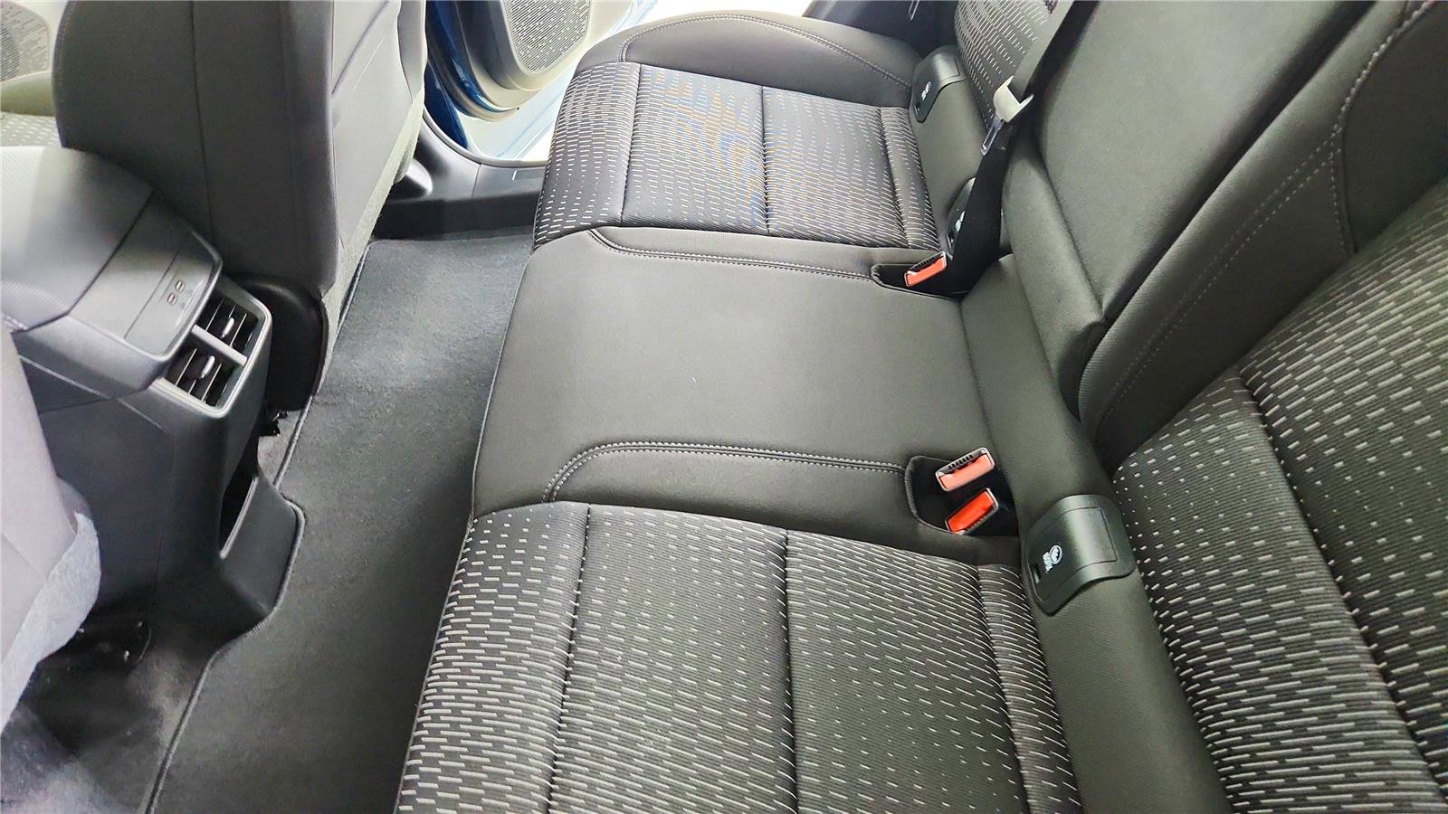 Used 2026 Chevrolet Equinox LT image 34