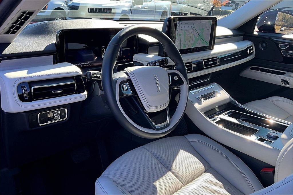 Used 2025 Lincoln Aviator Reserve w/ Jet Appearance Package image 14