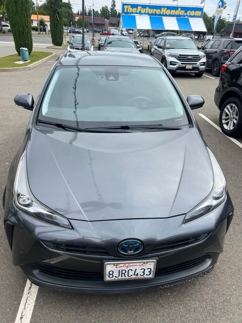 Used 2019 Toyota Prius LE FWD image 3