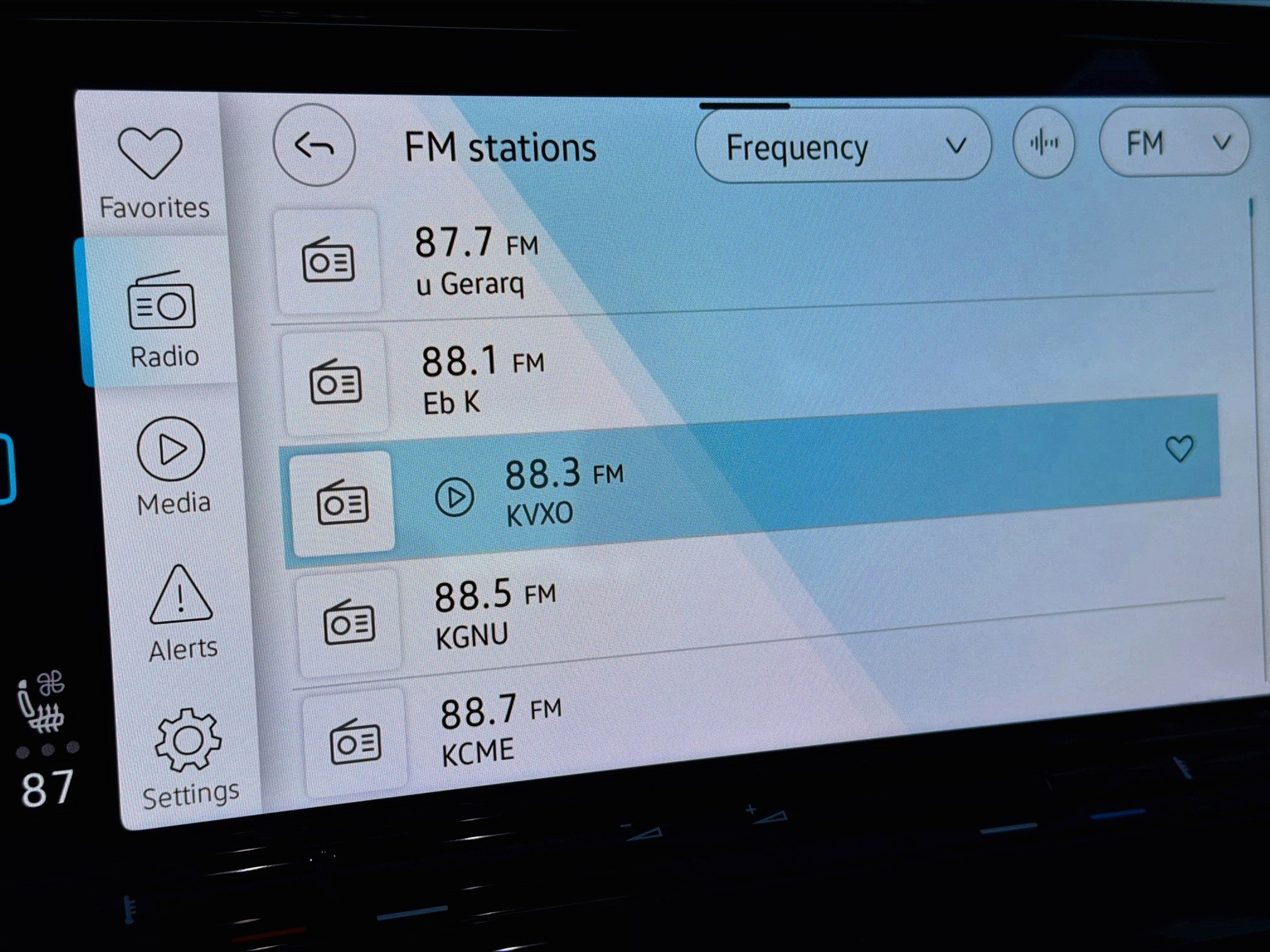 Used 2025 Volkswagen Atlas SE AWD/4WD image 19