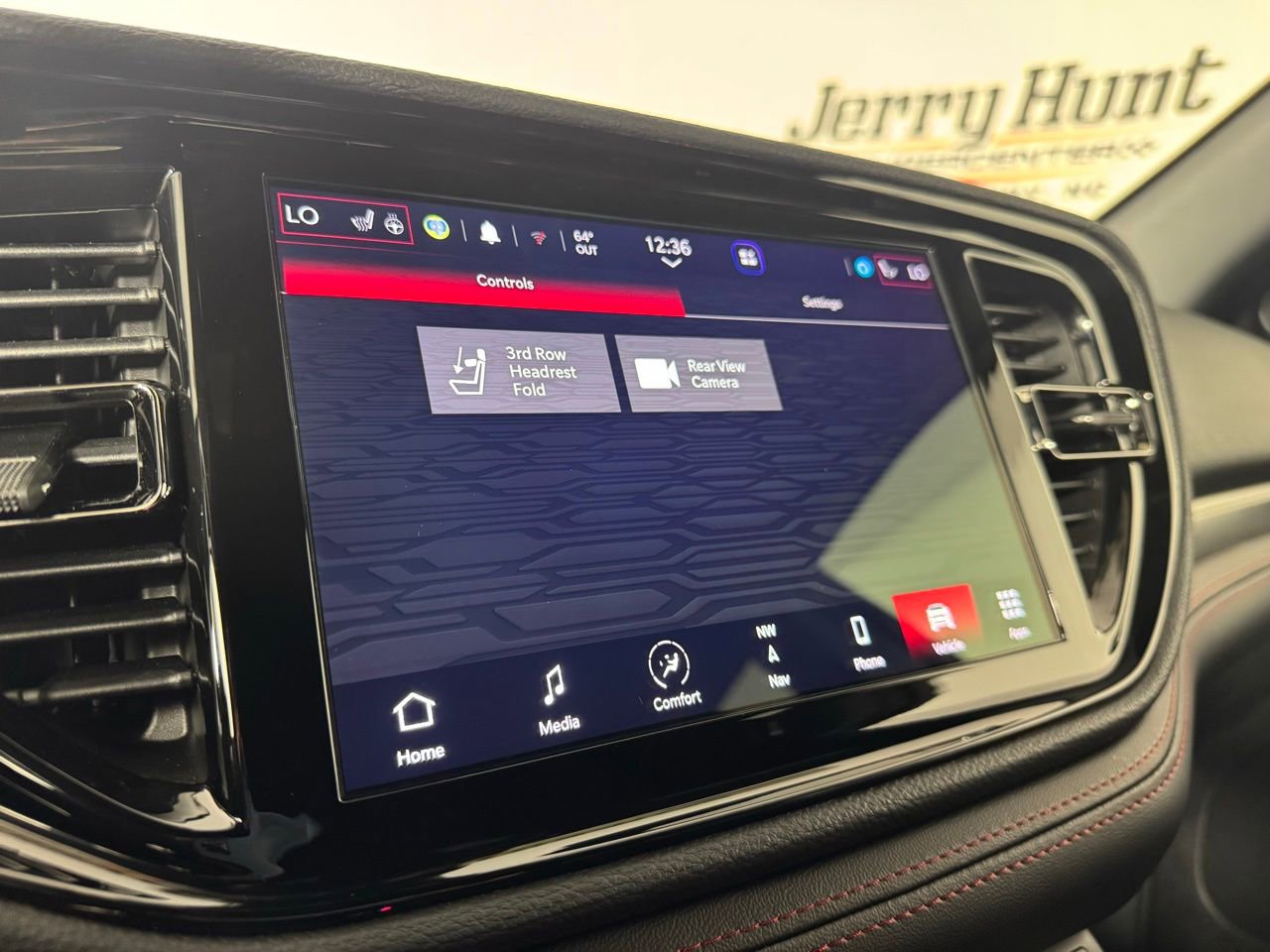 Used 2025 Dodge Durango GT AWD/4WD image 17