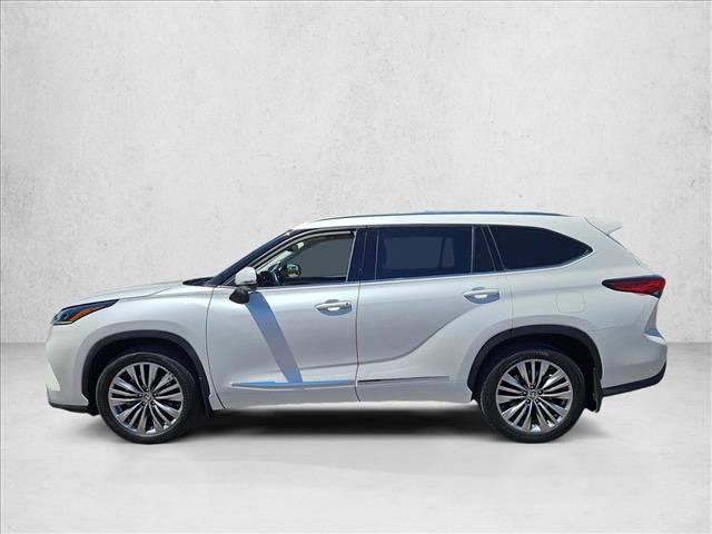 Used 2021 Toyota Highlander Platinum AWD/4WD image 10
