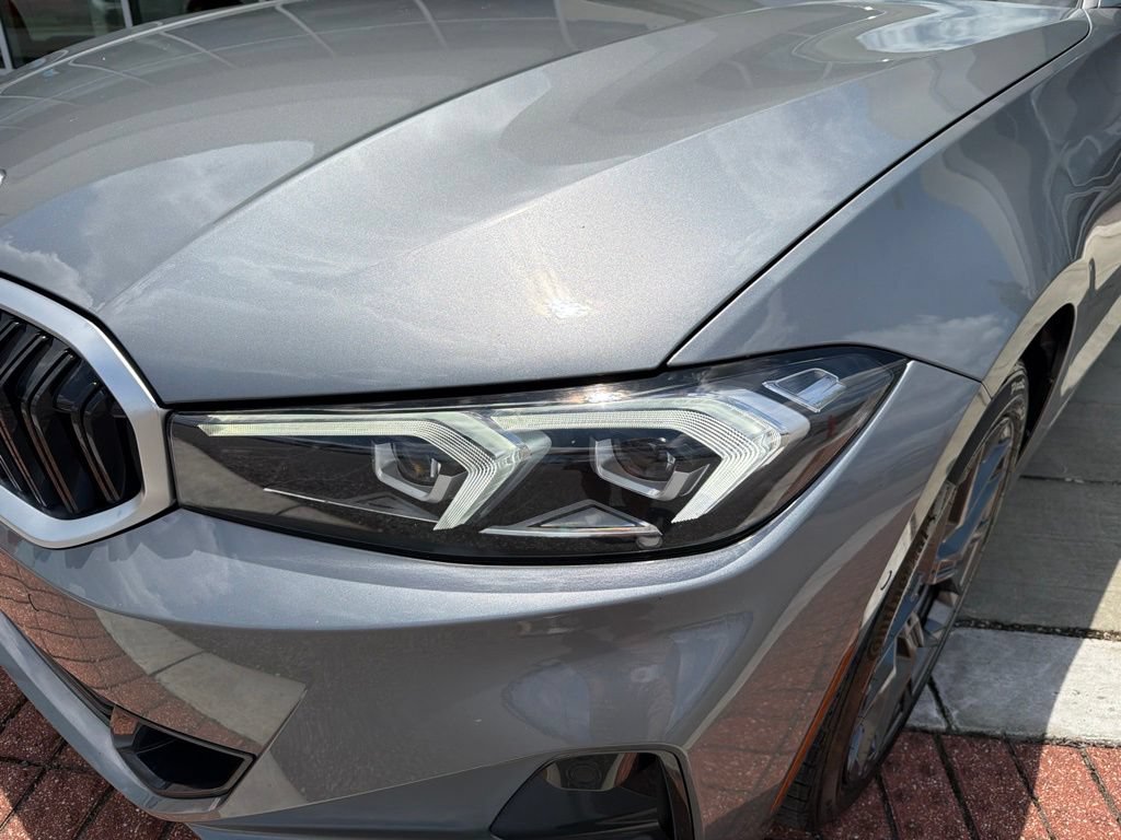 Used 2025 BMW 330i Sedan RWD image 12