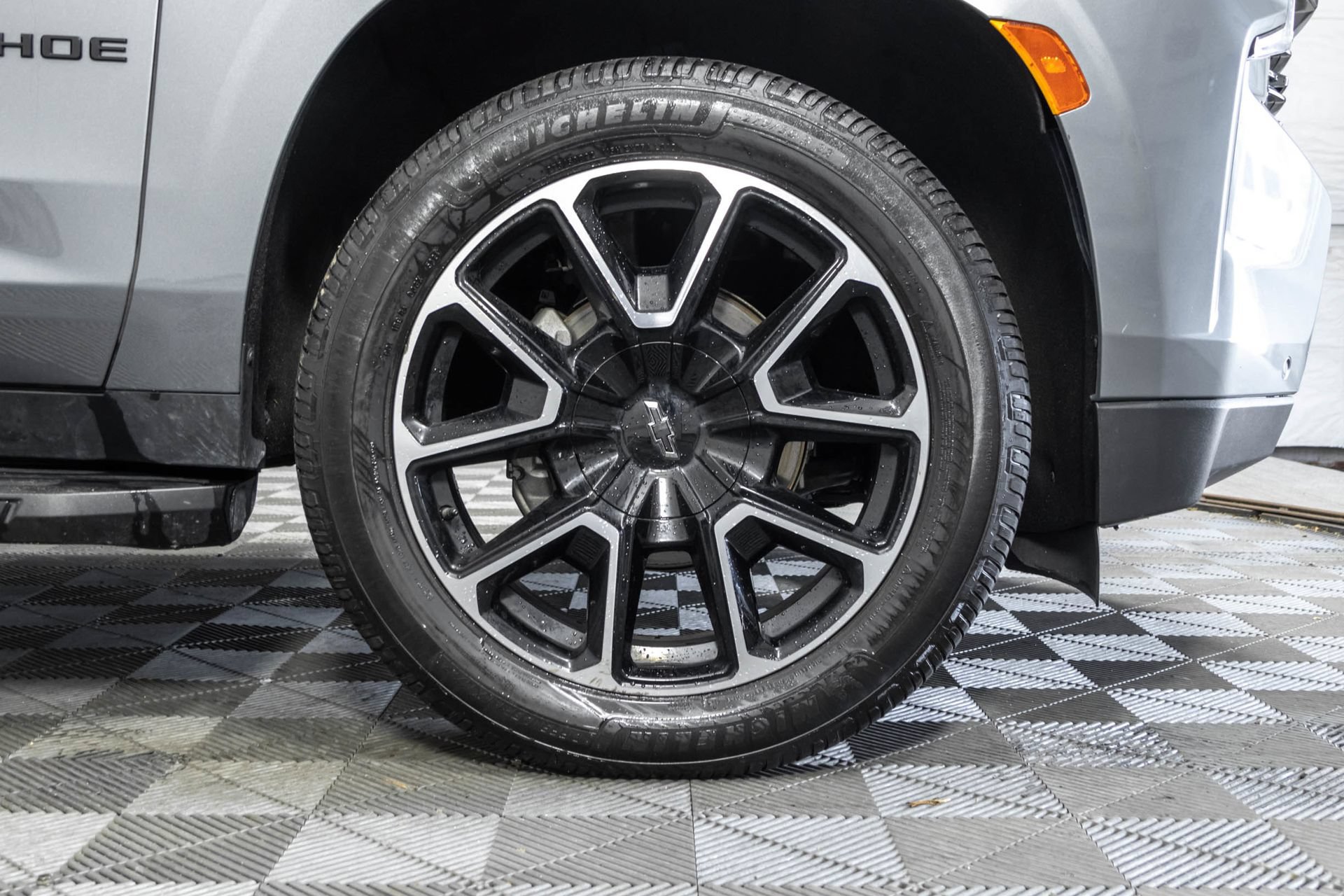 Used 2022 Chevrolet Tahoe RST w/ Luxury Package AWD/4WD image 47