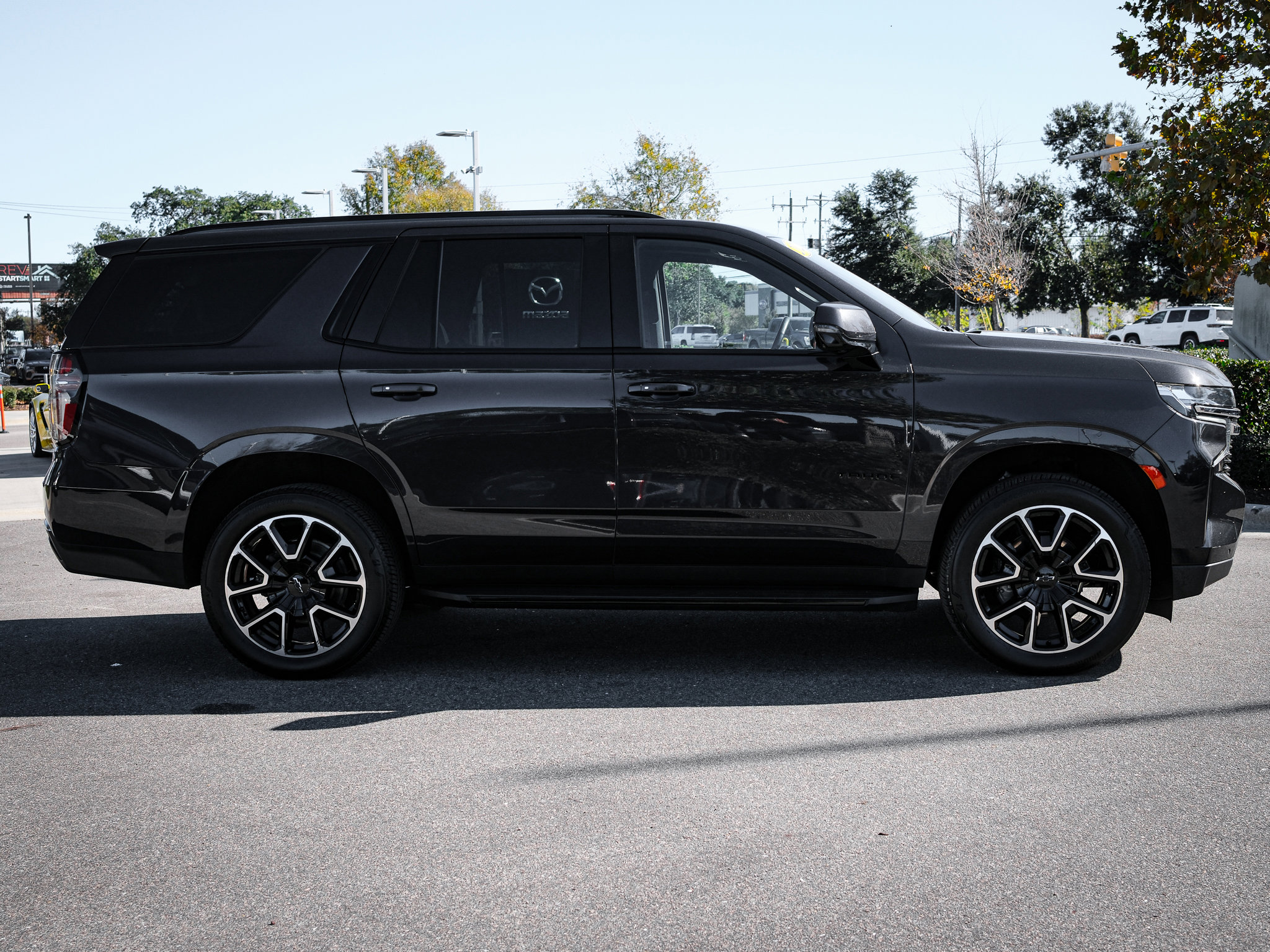 Used 2022 Chevrolet Tahoe RST w/ Luxury Package image 11