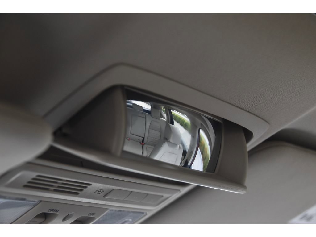 Used 2018 Honda CR-V Touring image 39