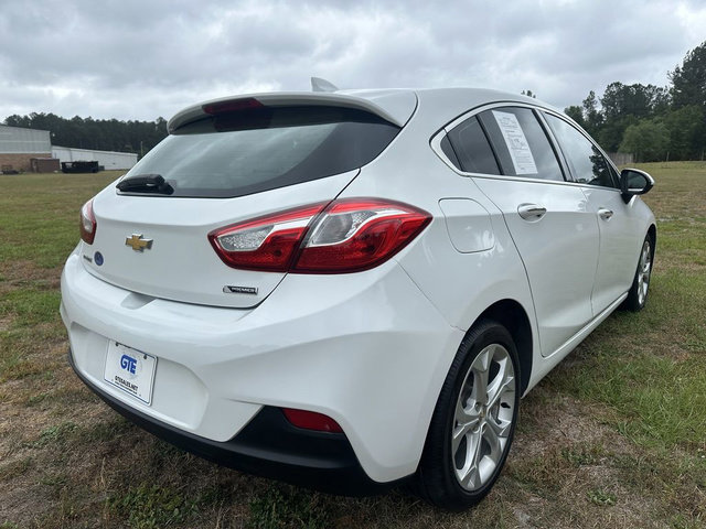 Used 2018 Chevrolet Cruze Premier FWD image 5