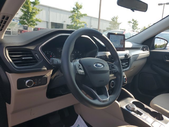 Used 2021 Ford Escape SE FWD image 18