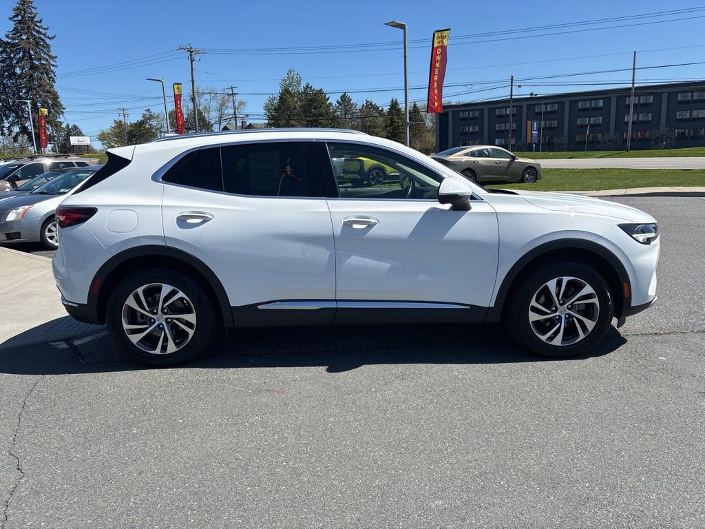 Used 2022 Buick Envision Essence w/ Technology Package I AWD/4WD image 8
