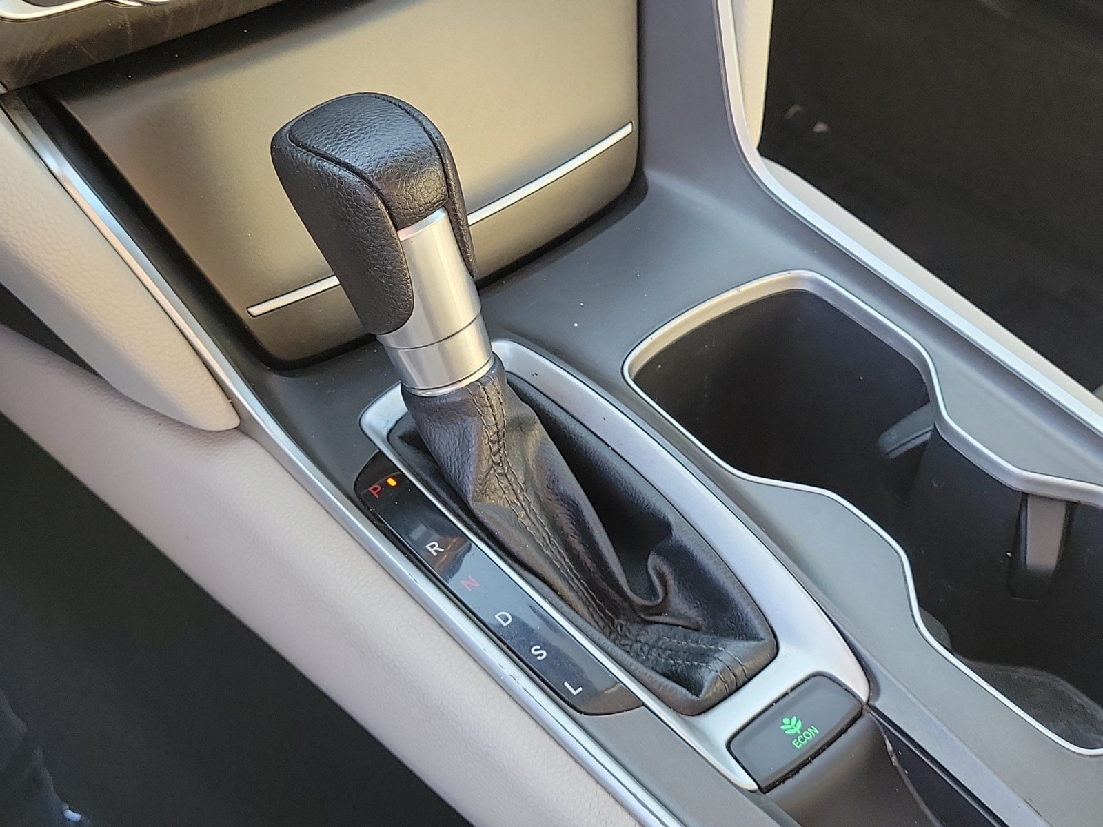 Used 2020 Honda Accord EX image 25