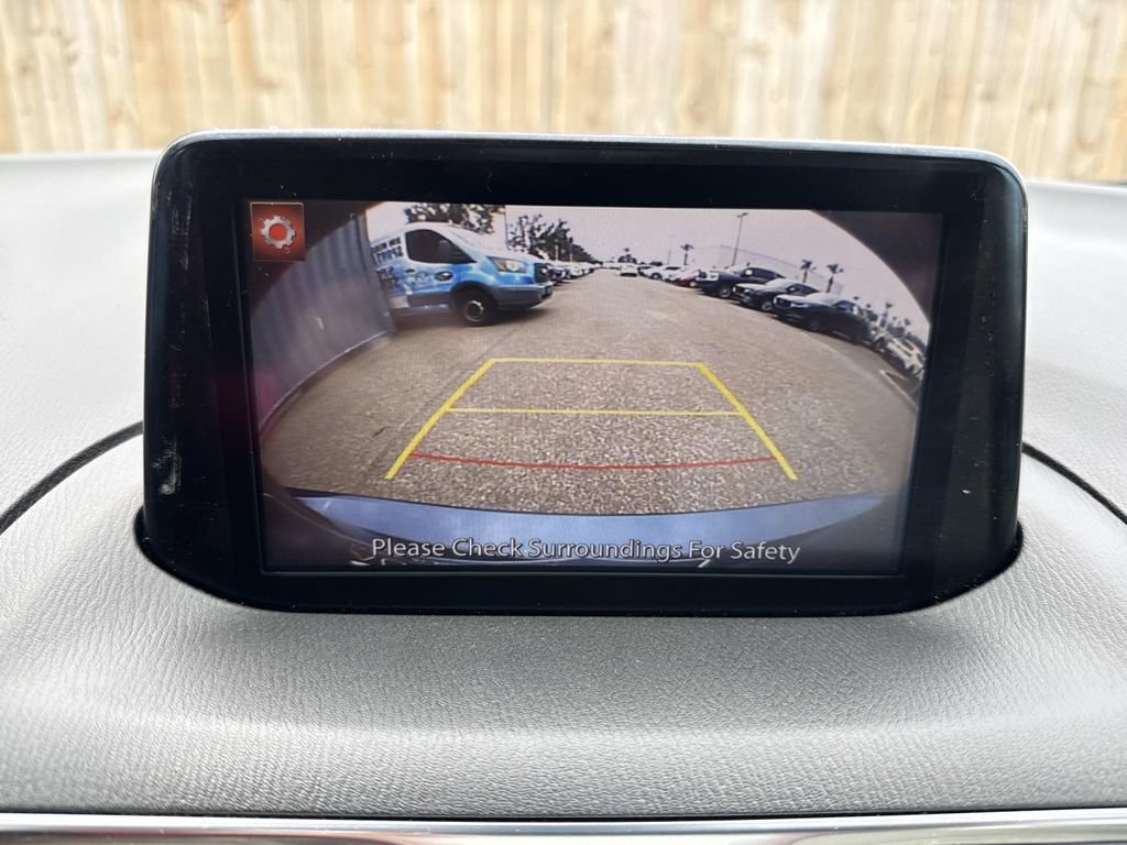 Used 2017 MAZDA MAZDA3 Grand Touring w/ Premium Equipment Package FWD image 32