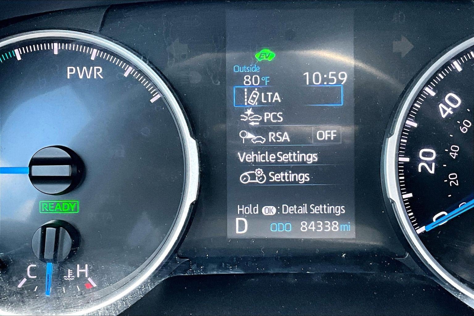 Used 2022 Toyota RAV4 LE AWD/4WD image 19