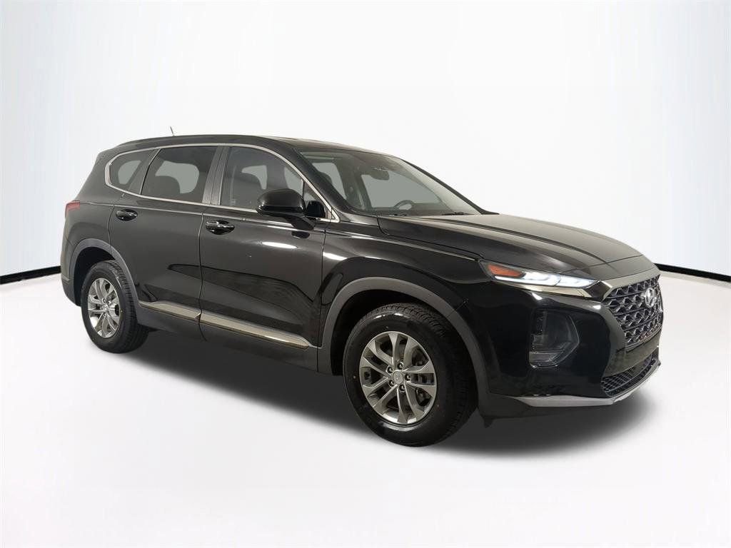Used 2019 Hyundai Santa Fe SE image 2