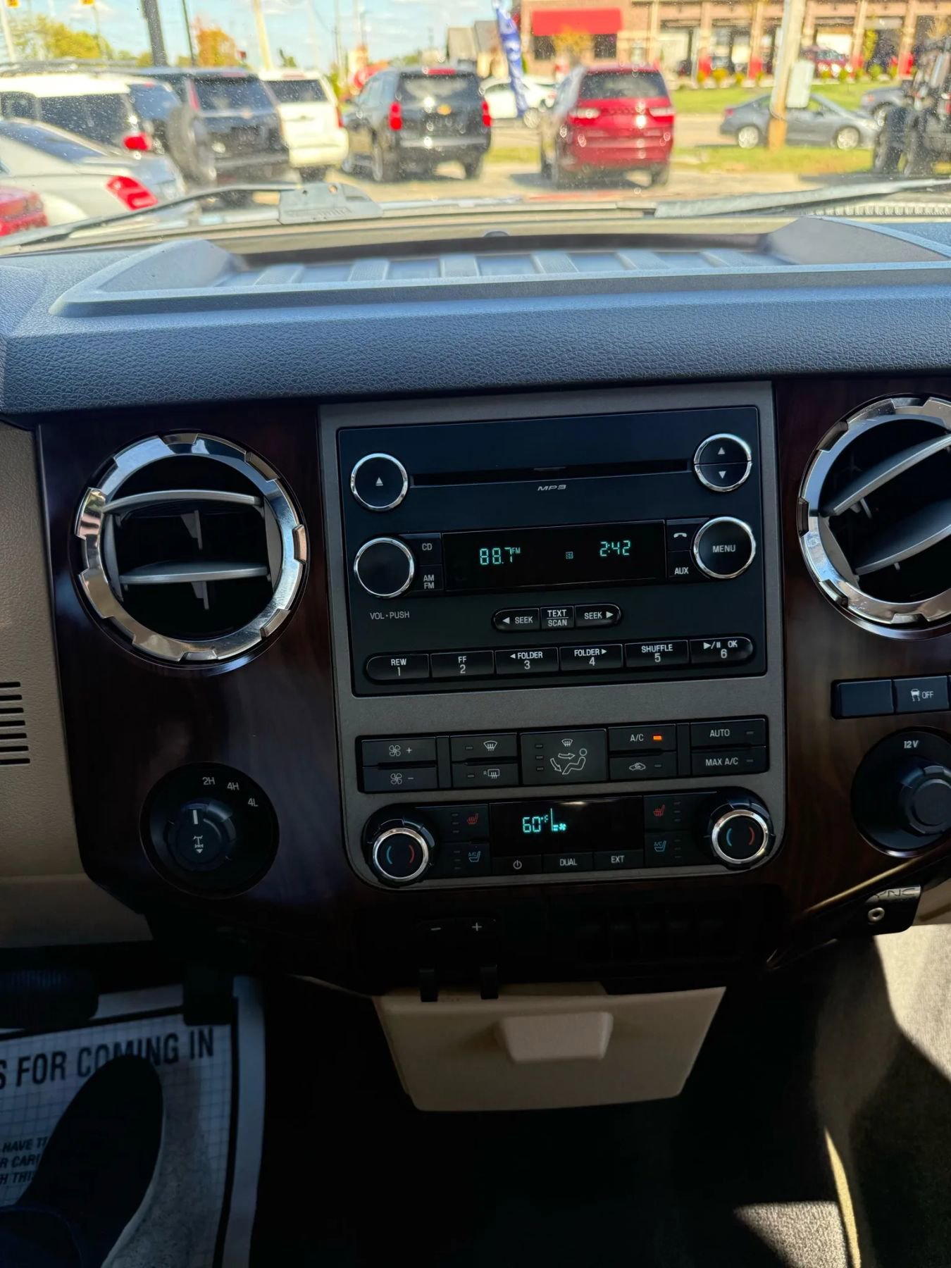 Used 2012 Ford F250 Lariat image 27