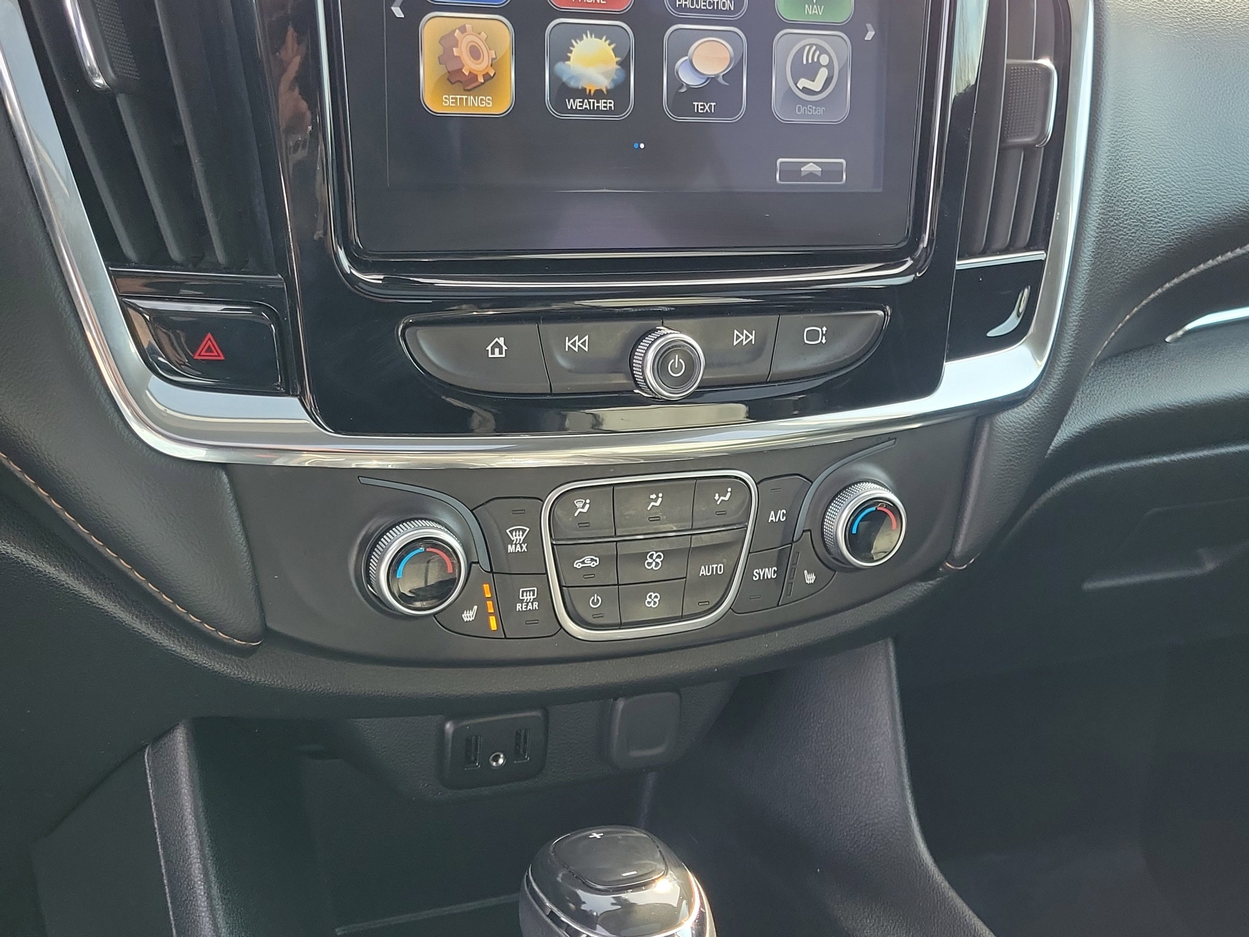 Used 2018 Chevrolet Traverse LT image 27