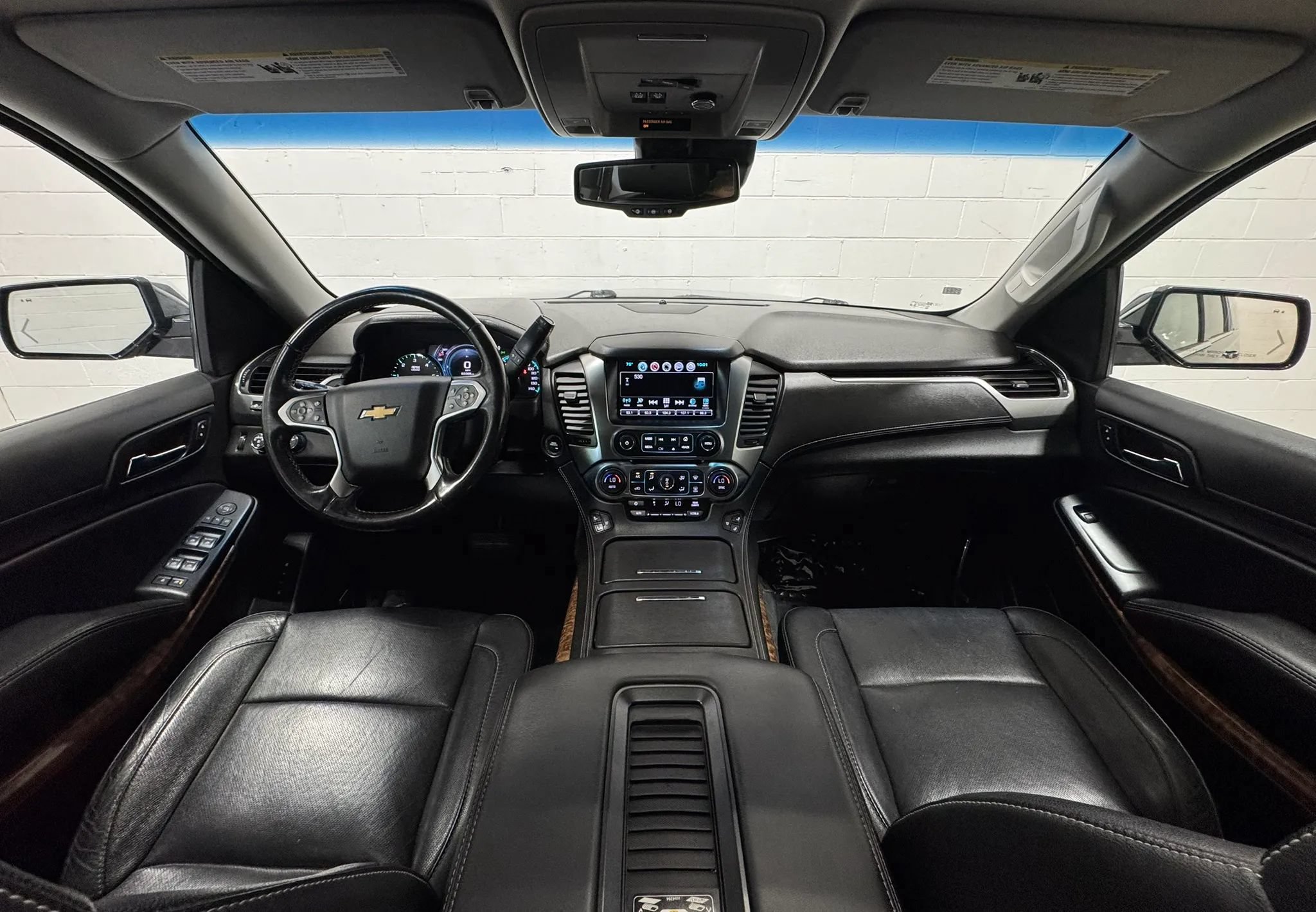 Used 2016 Chevrolet Suburban LTZ AWD/4WD image 15