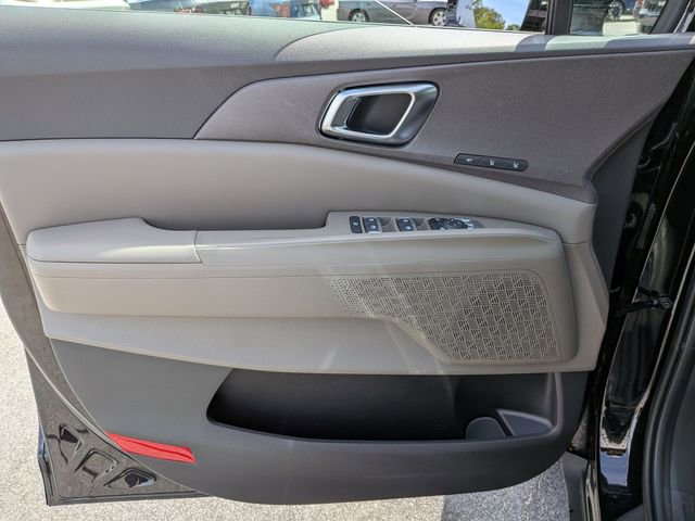 New 2026 Kia Carnival EX FWD image 10
