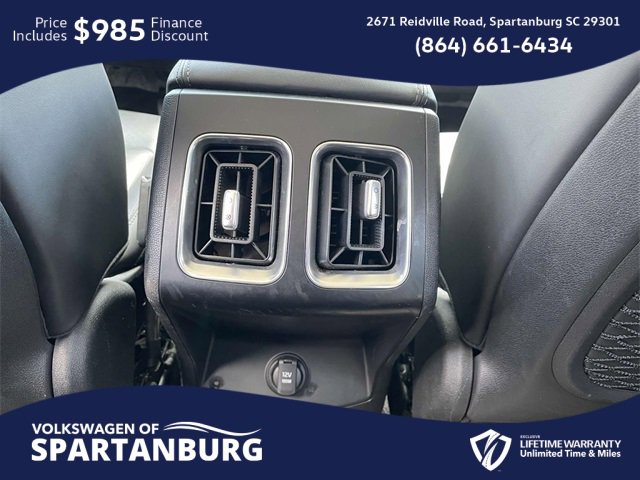 Used 2024 Kia Sorento S image 14