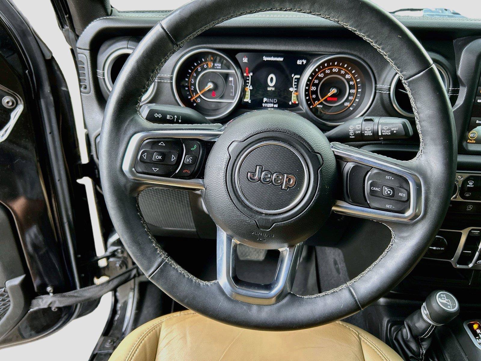 Used 2018 Jeep Wrangler Unlimited Sahara AWD/4WD image 36