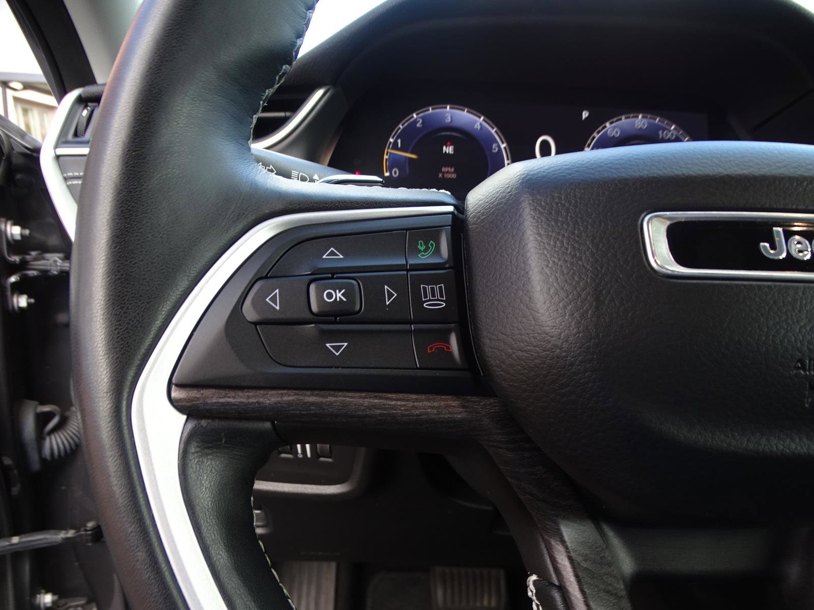 Used 2021 Jeep Grand Cherokee L Limited image 29