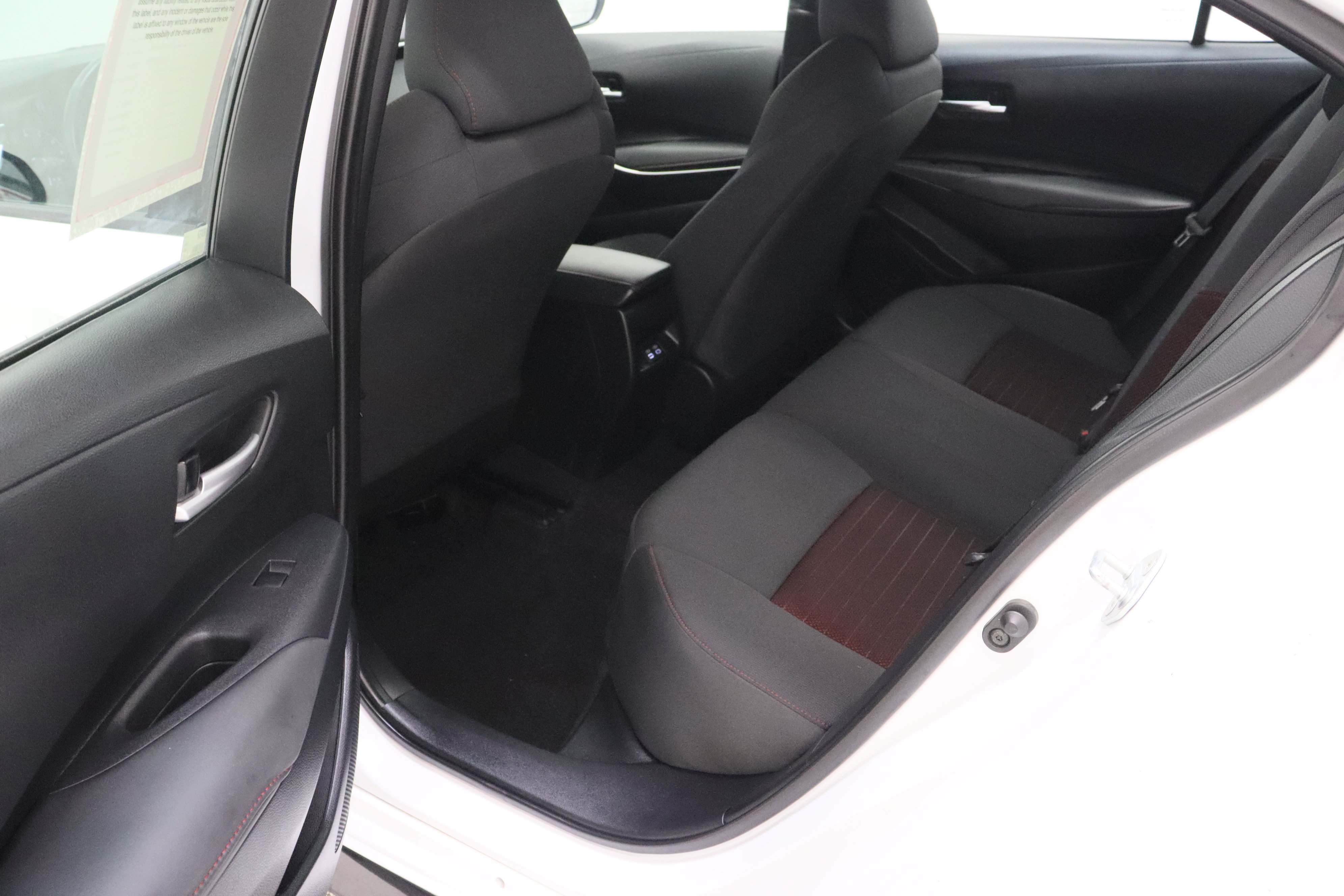 Certified 2024 Toyota Corolla SE FWD image 25