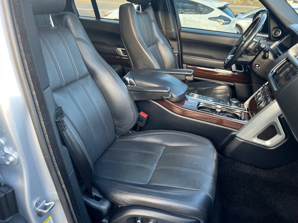 Used 2016 Land Rover Range Rover Supercharged image 61