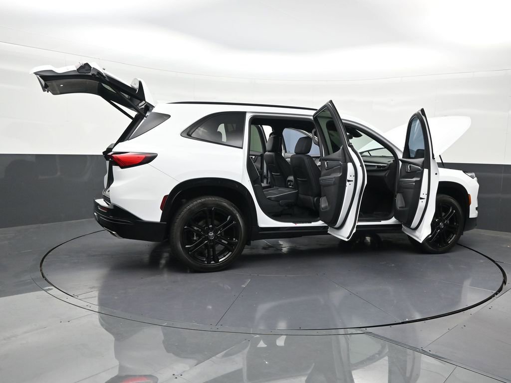 Used 2025 Buick Enclave Sport Touring w/ Power Package FWD image 35