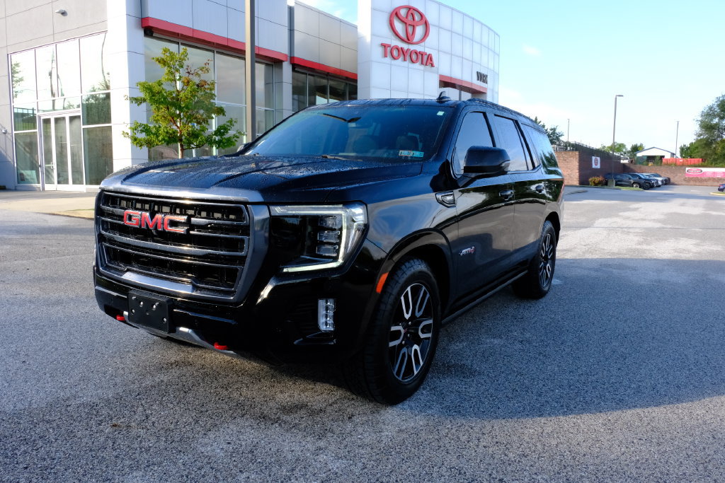 Used 2023 GMC Yukon AT4 w/ AT4 Premium Plus Package AWD/4WD image 7
