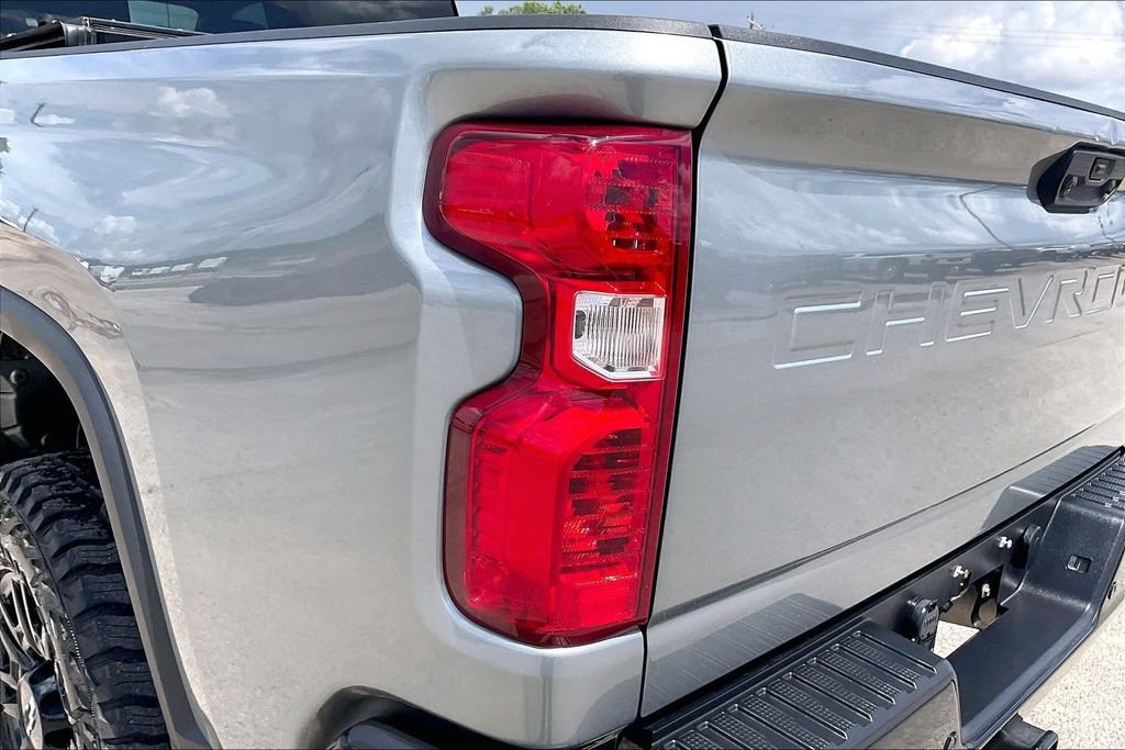 Used 2024 Chevrolet Silverado 2500 Custom w/ Custom Value Package AWD/4WD image 20