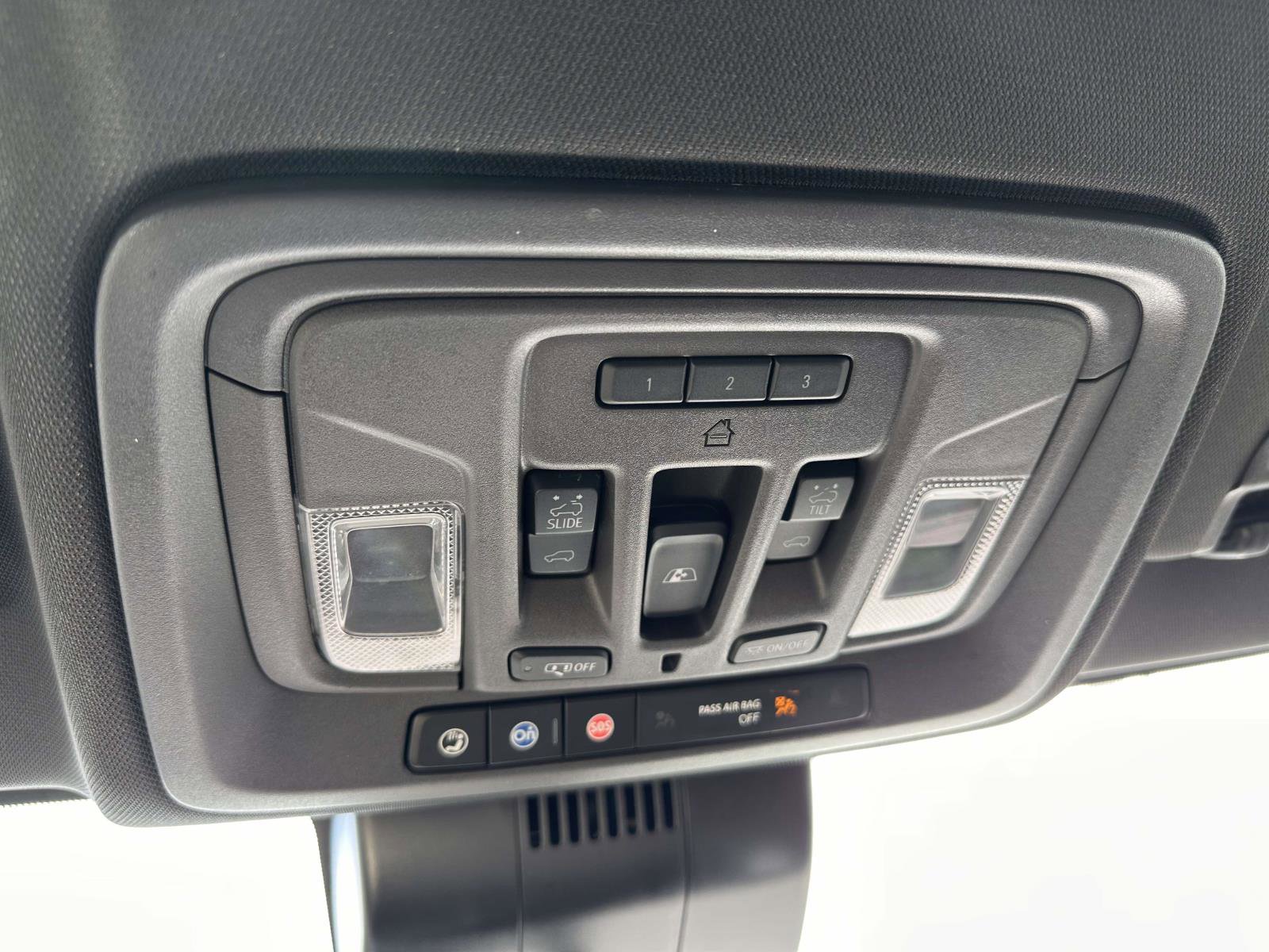 Used 2023 GMC Sierra 1500 Denali w/ Denali Reserve Package image 30