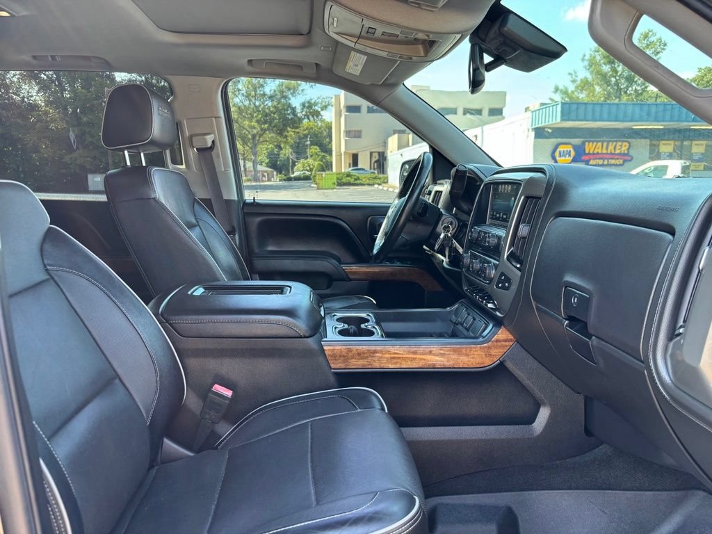 Used 2017 Chevrolet Silverado 1500 High Country AWD/4WD image 35