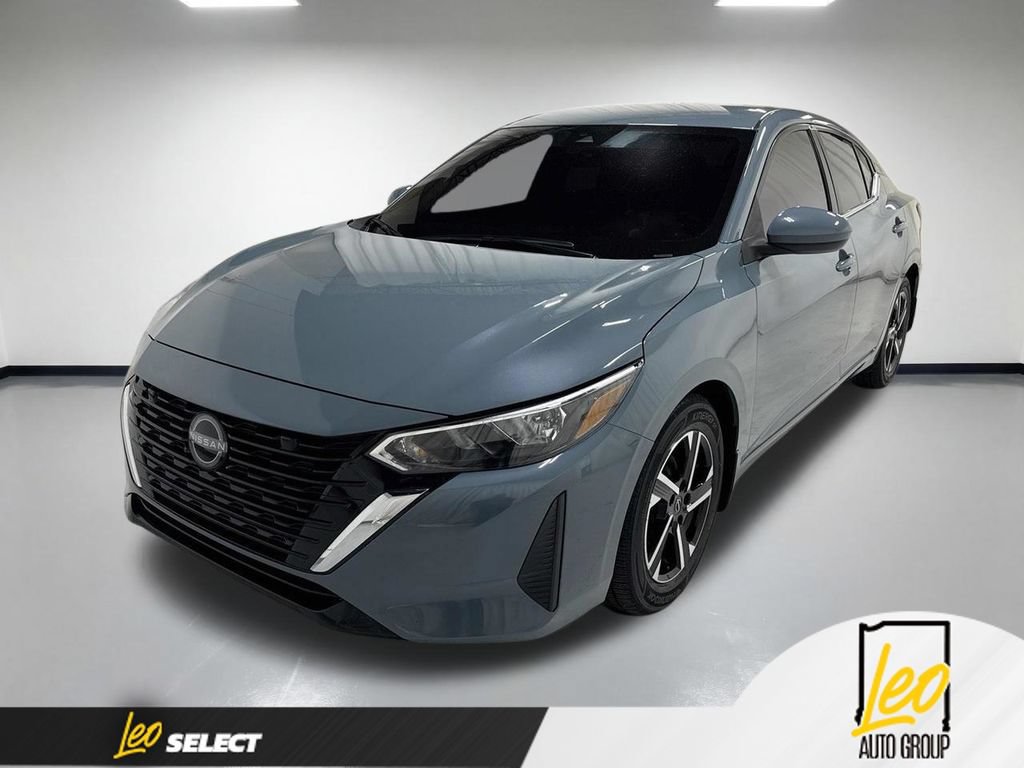 Used 2025 Nissan Sentra SV FWD image 1
