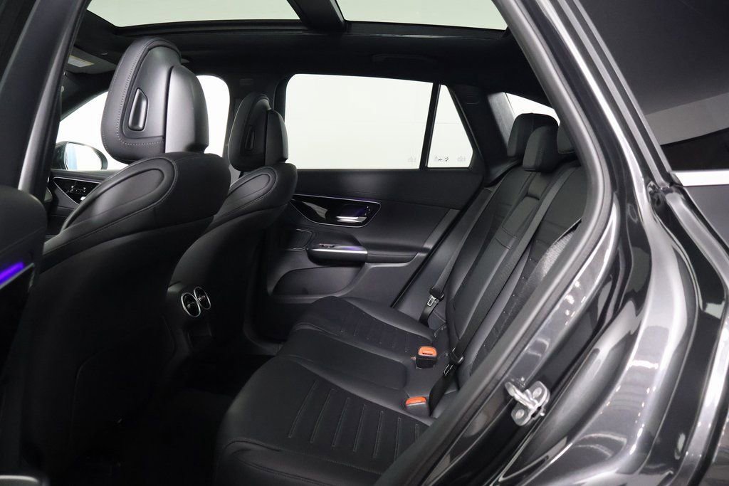 New 2026 Mercedes-Benz GLC 300 image 6