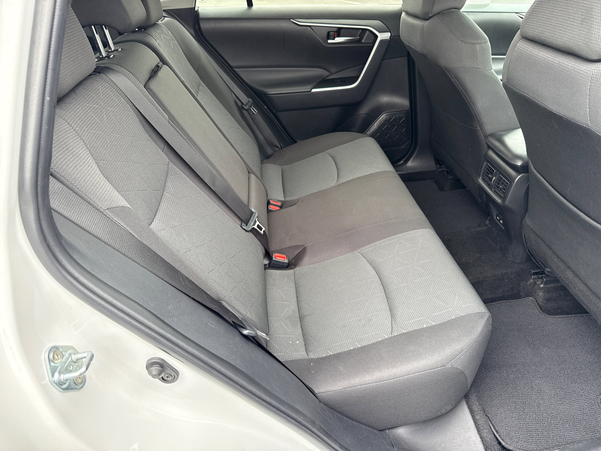 Certified 2024 Toyota RAV4 XLE FWD image 16