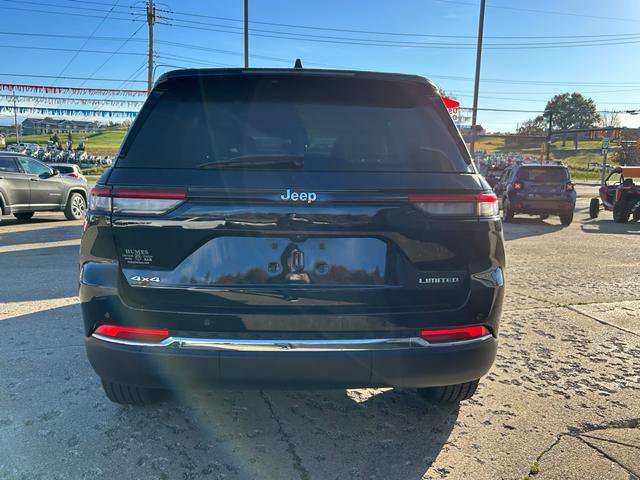 Used 2024 Jeep Grand Cherokee Limited w/ Trailer Tow Package image 4