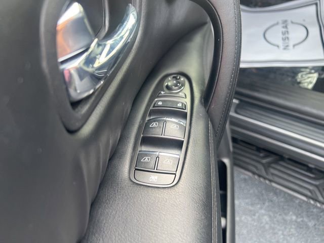 Used 2023 Nissan Armada SL w/ Midnight Edition Package image 12