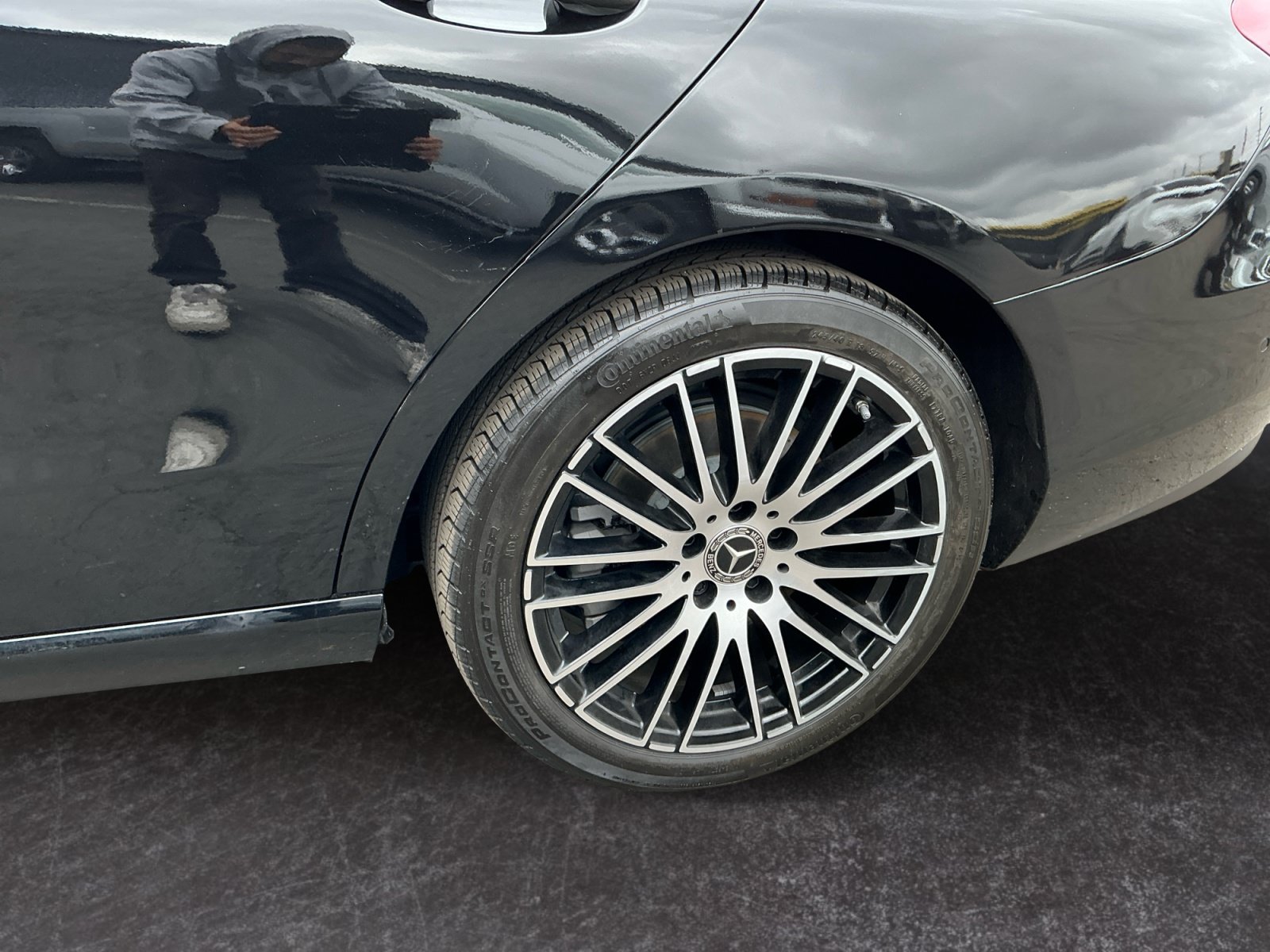 Used 2025 Mercedes-Benz C 300 Sedan image 9