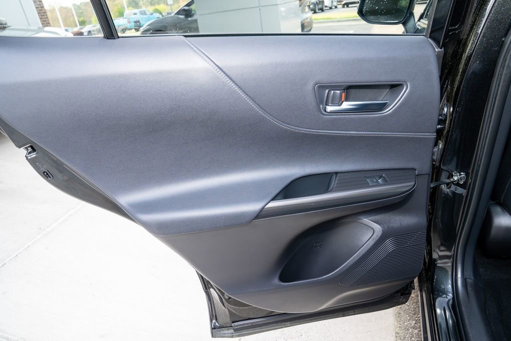 Used 2021 Toyota Venza Limited w/ Advanced Technology Package image 10