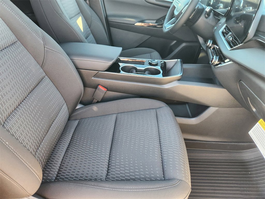 New 2026 Chevrolet Equinox LT w/ LPO, Floor Liner Package image 10