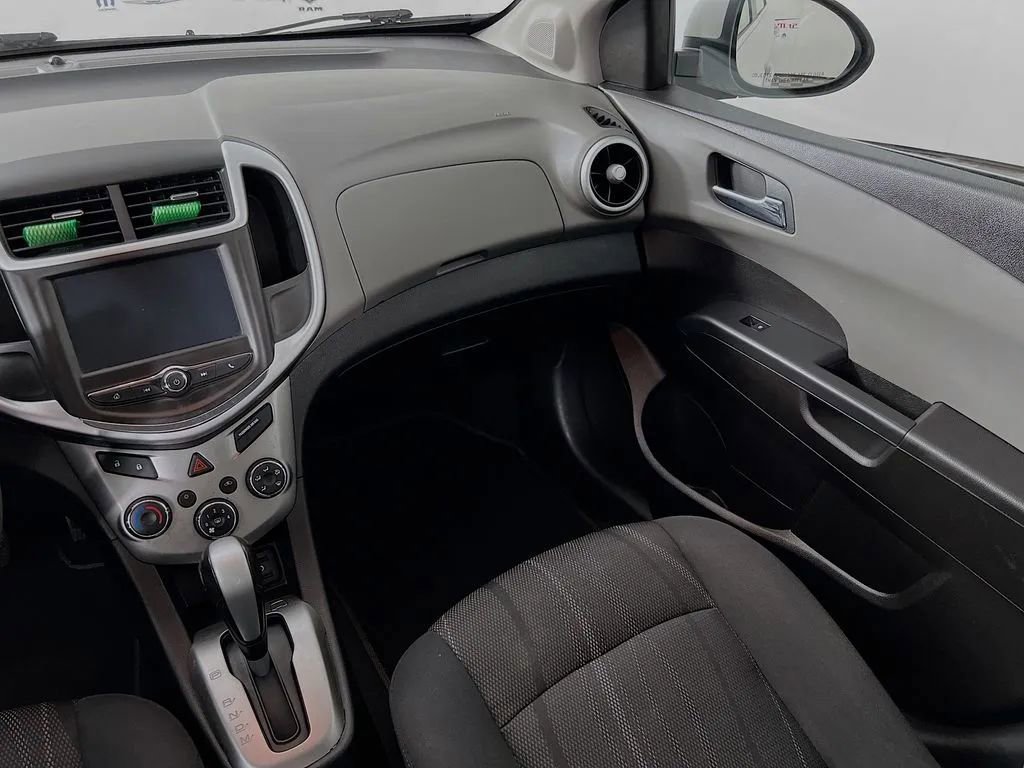 Used 2017 Chevrolet Sonic LT image 22