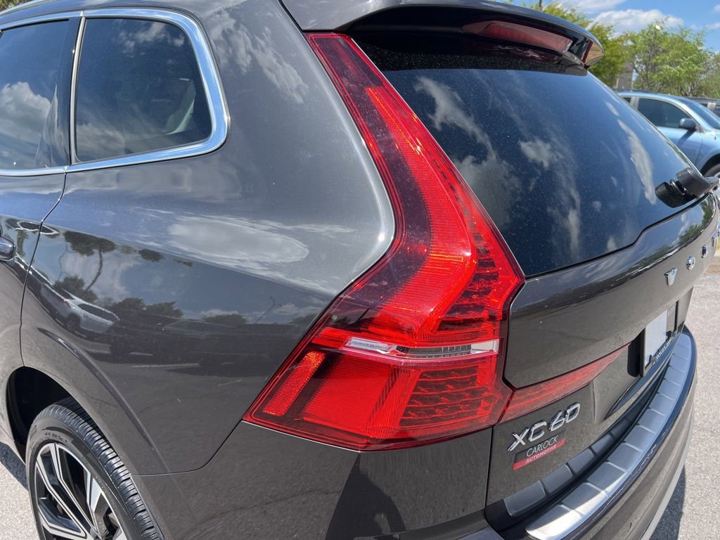 Used 2023 Volvo XC60 B5 Ultimate w/ Protection Package Premier FWD image 12