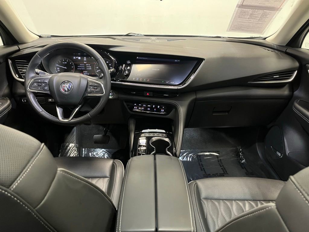 Used 2022 Buick Envision Avenir w/ Technology Package II AWD/4WD image 16