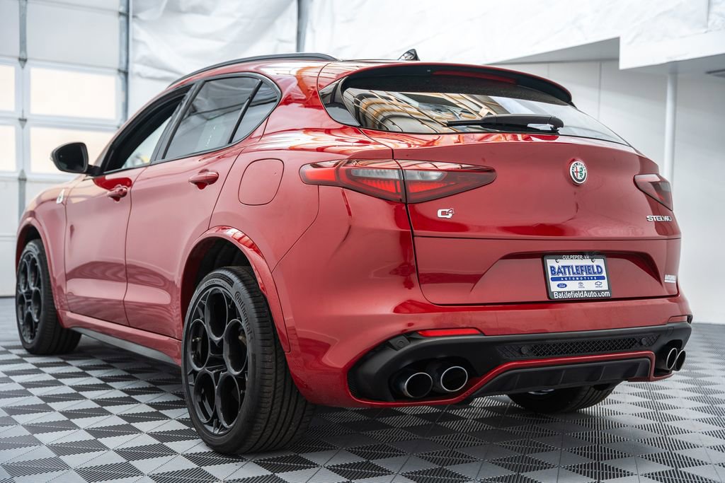 Used 2023 Alfa Romeo Stelvio Quadrifoglio w/ Active Assist Plus Package AWD/4WD image 7