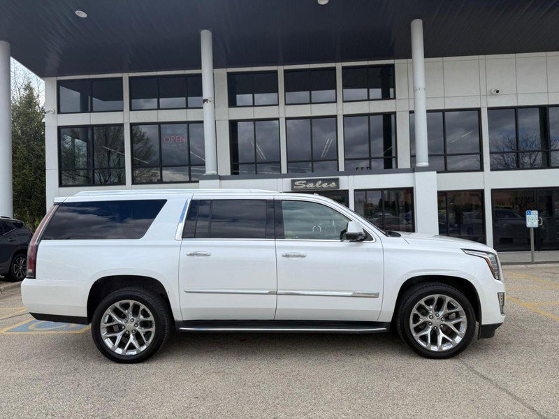 Used 2016 Cadillac Escalade ESV Premium AWD/4WD image 4