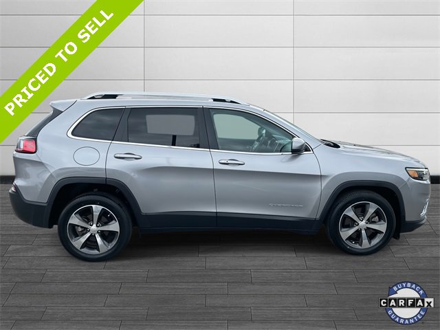 Used 2019 Jeep Cherokee Limited image 2