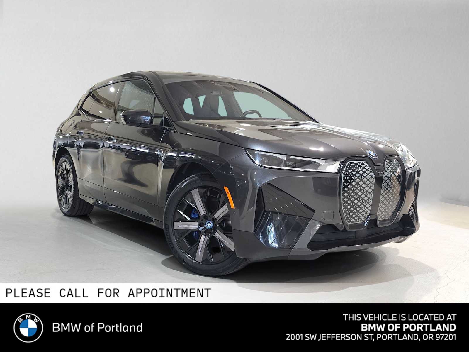 Used 2024 BMW iX xDrive50 w/ Sport Package AWD/4WD image 1