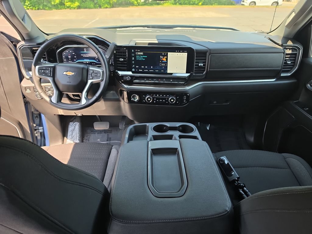 Certified 2024 Chevrolet Silverado 1500 LT AWD/4WD image 22